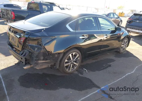 2017 Nissan Altima 2.5 Sr z USA, uszkodzony, nr VIN 1N4AL3AP4HN320693